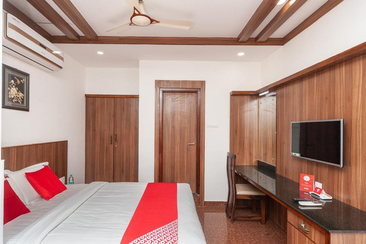 Oyo 29859 Rds Guest House Ambur Buitenkant foto